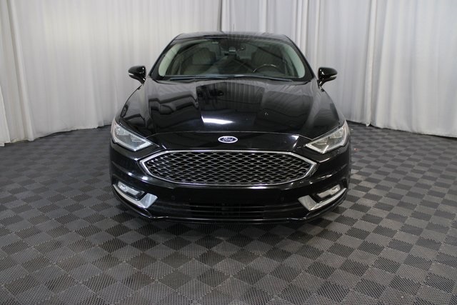 2017 Ford Fusion Platinum photo 2
