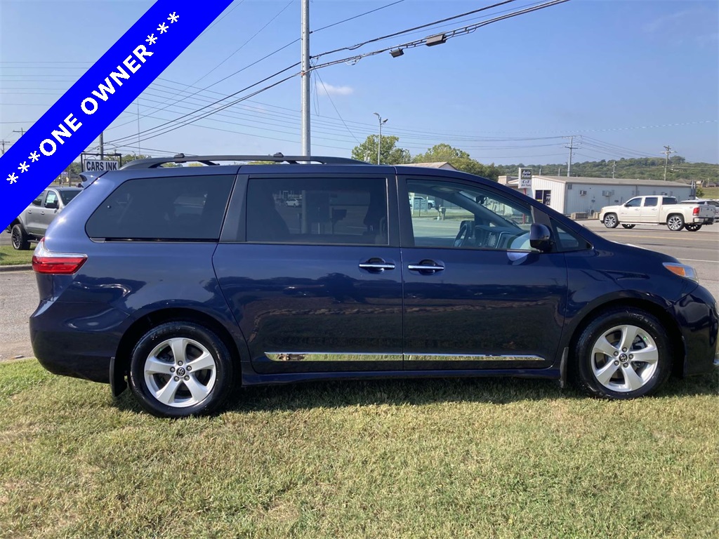 Used 2019 Toyota Sienna LE with VIN 5TDKZ3DC7KS979536 for sale in Fayetteville, TN