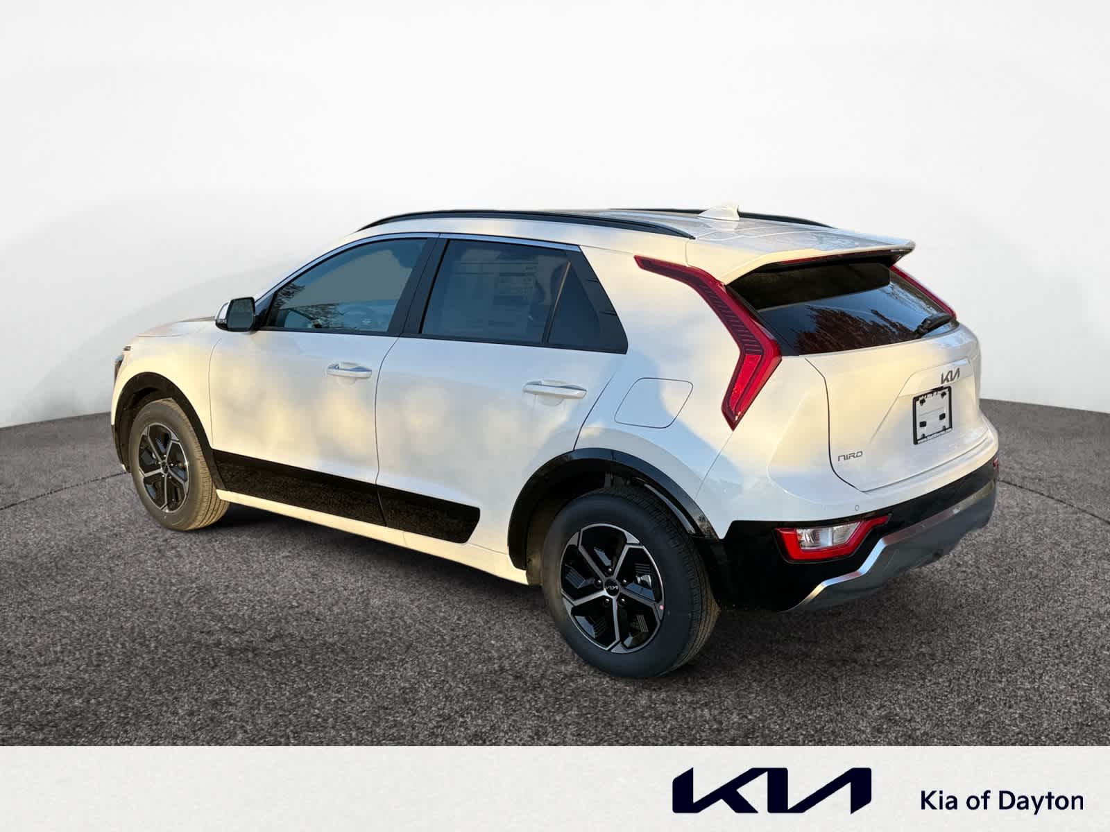 2026 Kia Niro SX photo 3