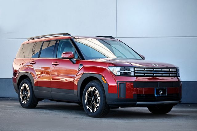 2026 Hyundai Santa Fe SEL's photo