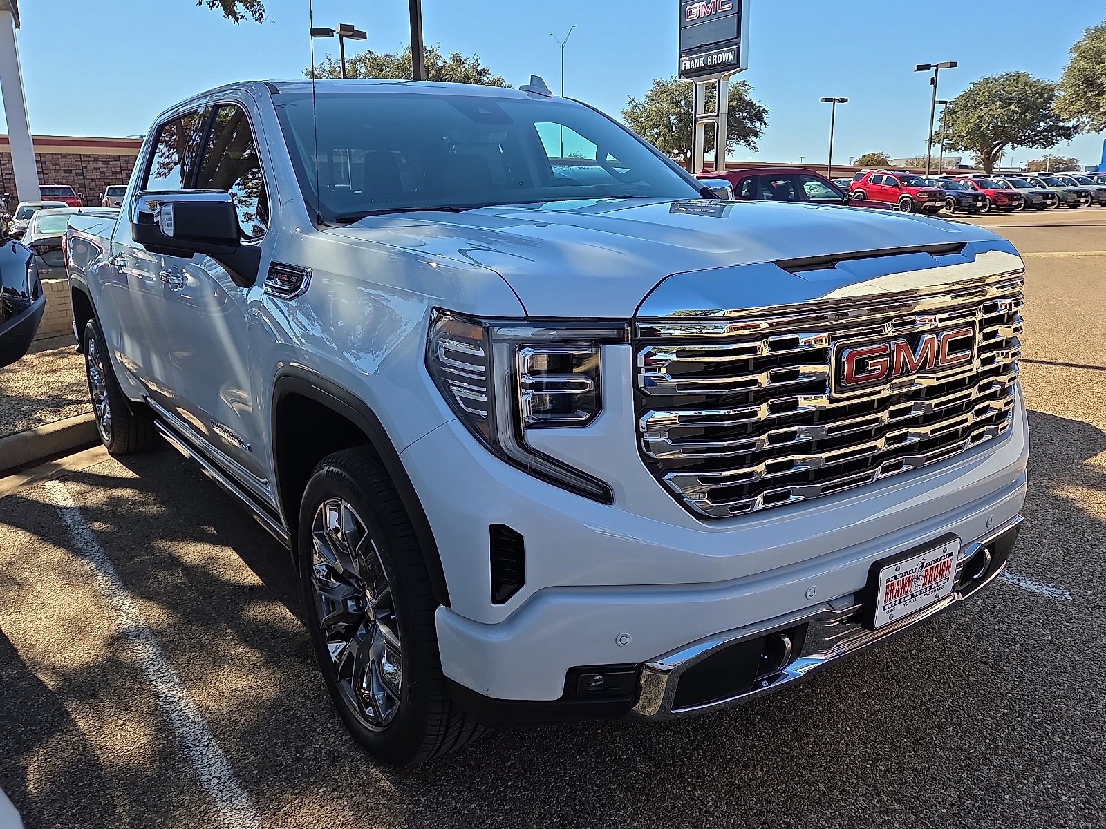 2026 Gmc Sierra 1500 Denali photo 3