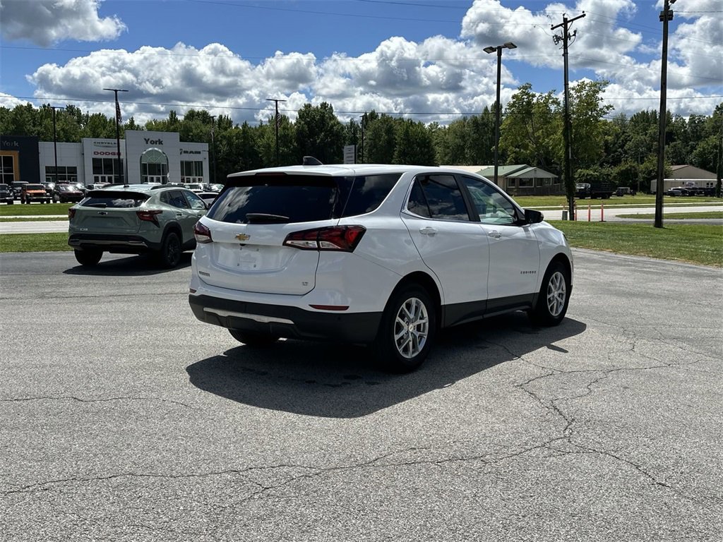 2023 Chevrolet Equinox LT photo 14