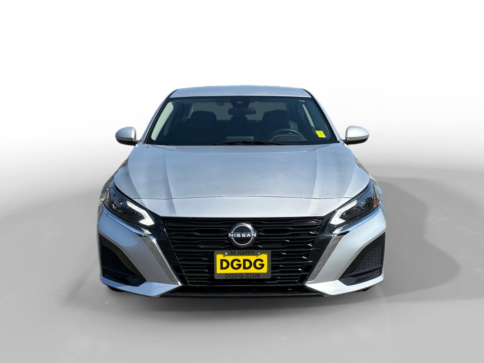 2023 Nissan Altima 2.5 SV photo 8