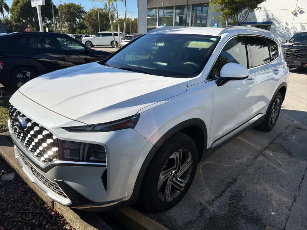 2022 Hyundai Santa Fe SEL's photo