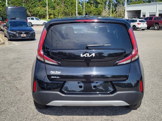 2025 Kia Soul LX photo 3