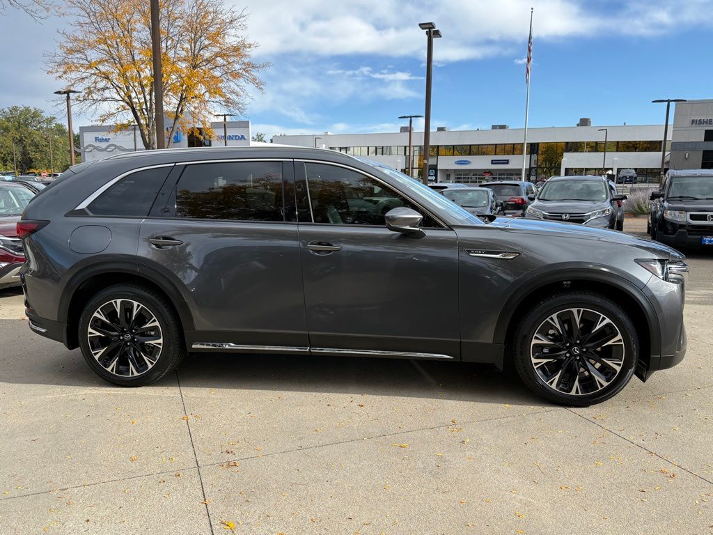 2024 Mazda CX-90 Premium photo 4