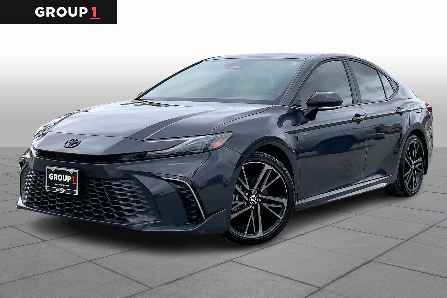 2025 Toyota Camry XSE's photo