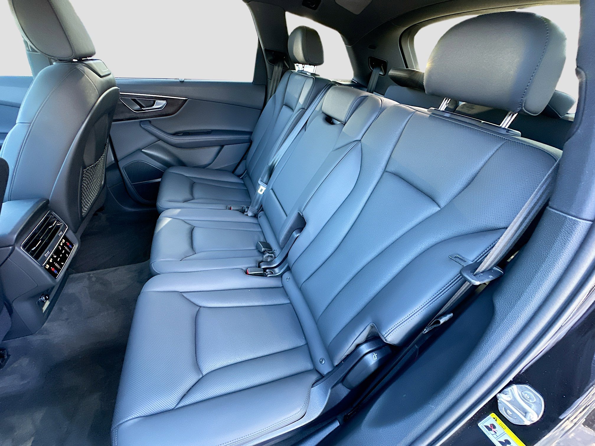 2024 Audi Q7 Premium Plus photo 24