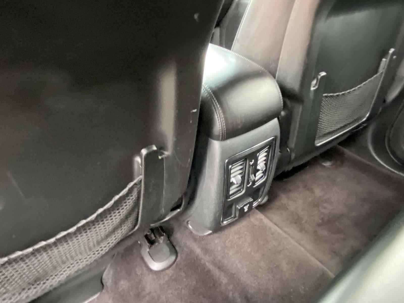 2018 Jeep Grand Cherokee Altitude photo 2