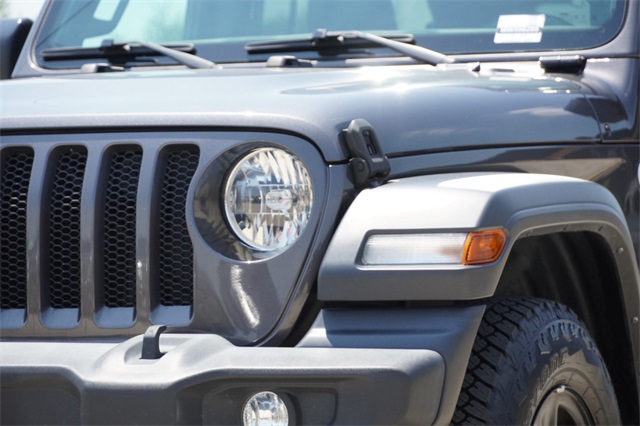 2021 Jeep Wrangler Unlimited Sport photo 4