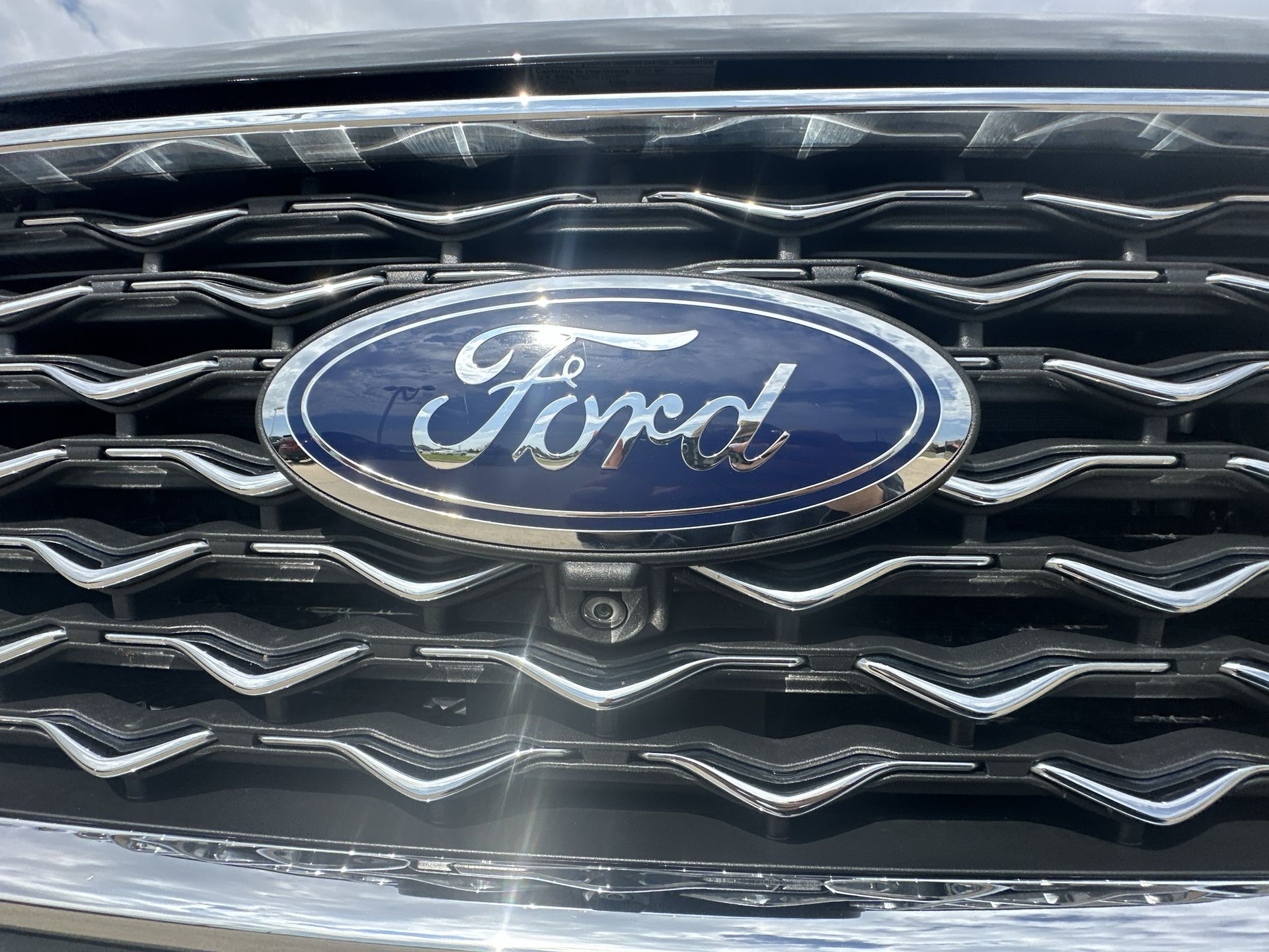2021 Ford Edge Titanium photo 30
