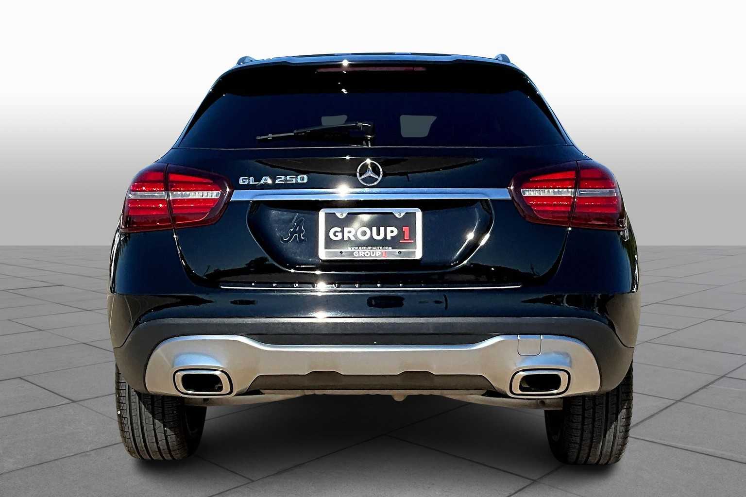 2019 Mercedes Benz GLA 250 photo 2
