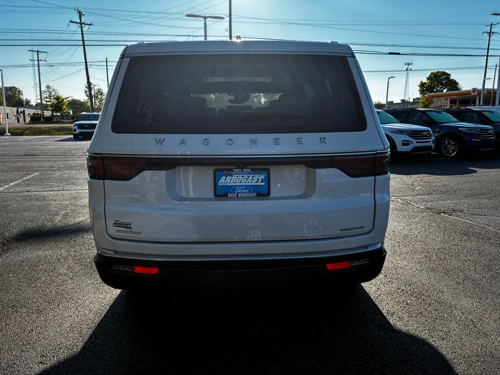 2022 Jeep Wagoneer Series III photo 4