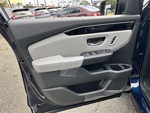2025 Honda Pilot Touring photo 27