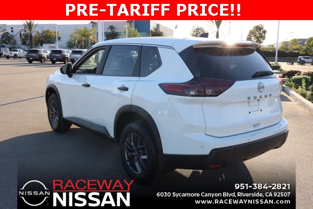 2025 Nissan Rogue S photo 5