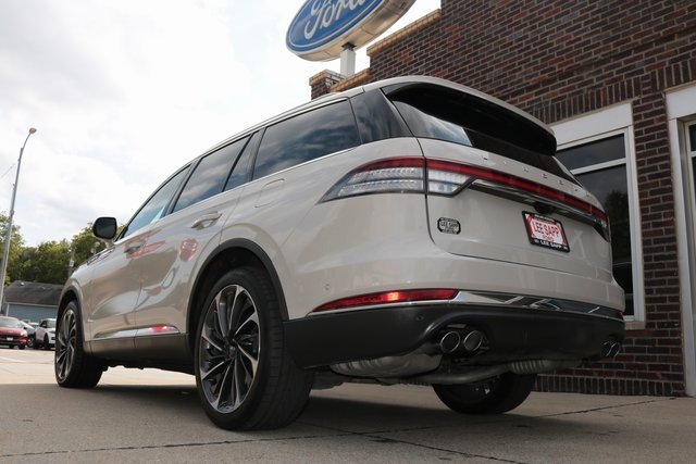 2020 Lincoln Aviator Reserve photo 18