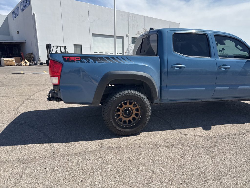 2019 Toyota Tacoma TRD Off-Road V6 Double Cab photo 24