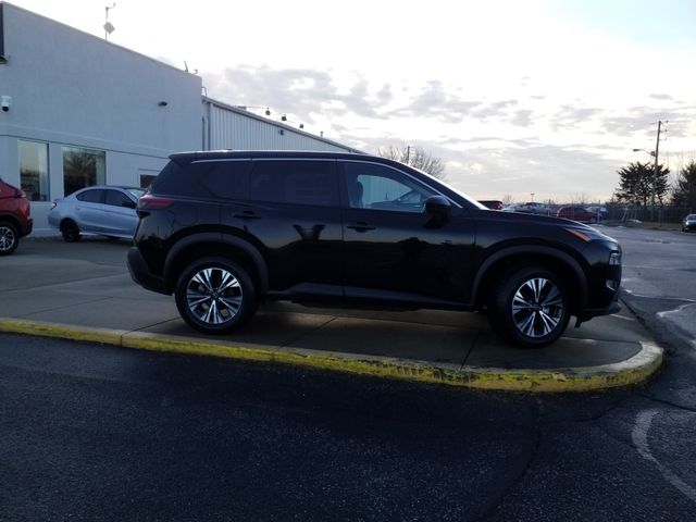 2023 Nissan Rogue SV photo 6