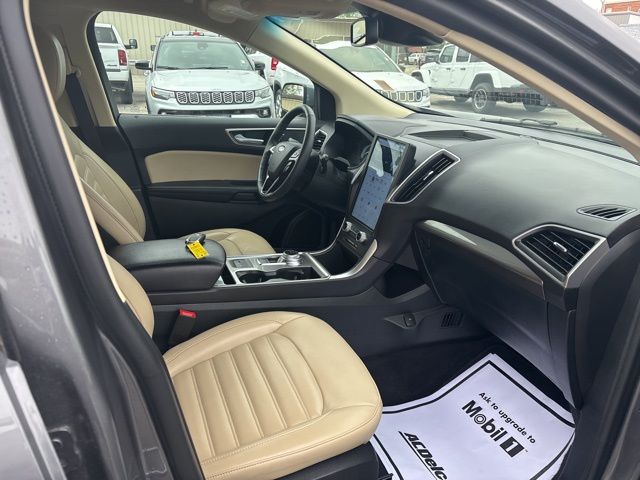 2024 Ford Edge SEL photo 29