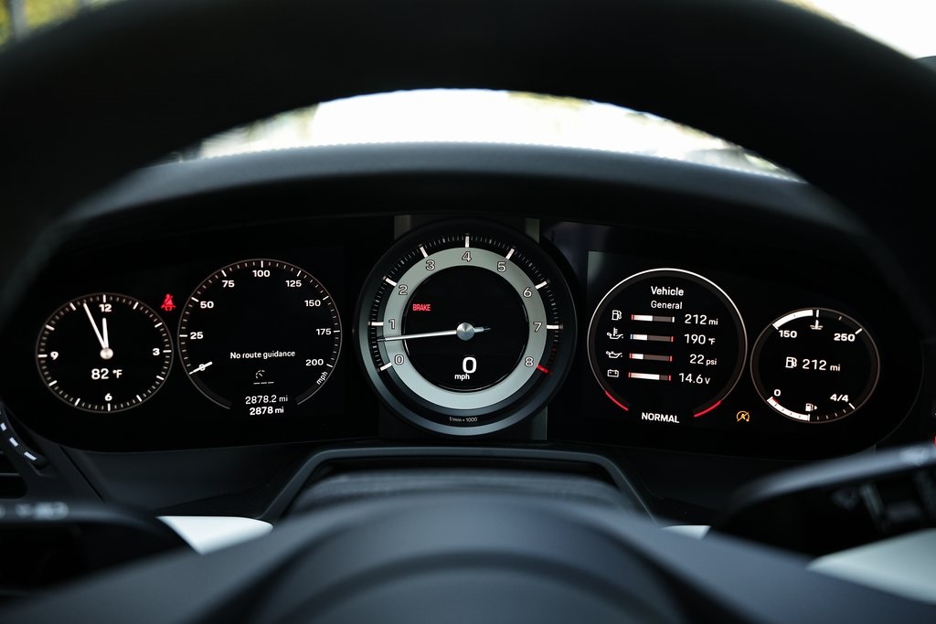 2024 Porsche 911 T photo 24