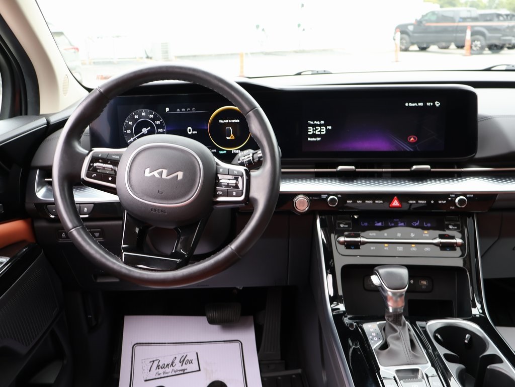 2024 Kia Carnival SX Prestige photo 17