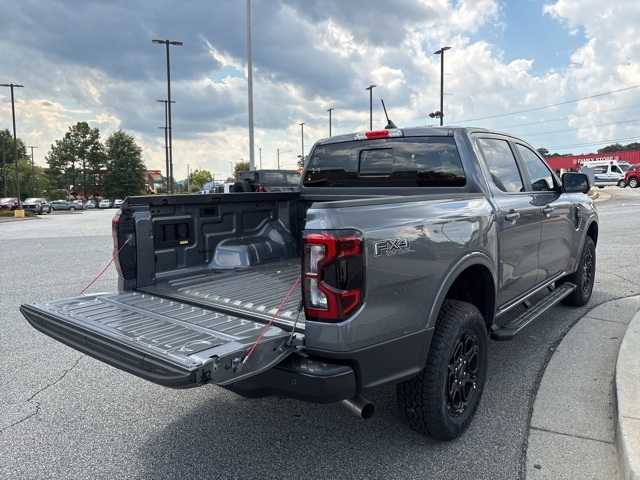 2025 Ford Ranger Lariat photo 8