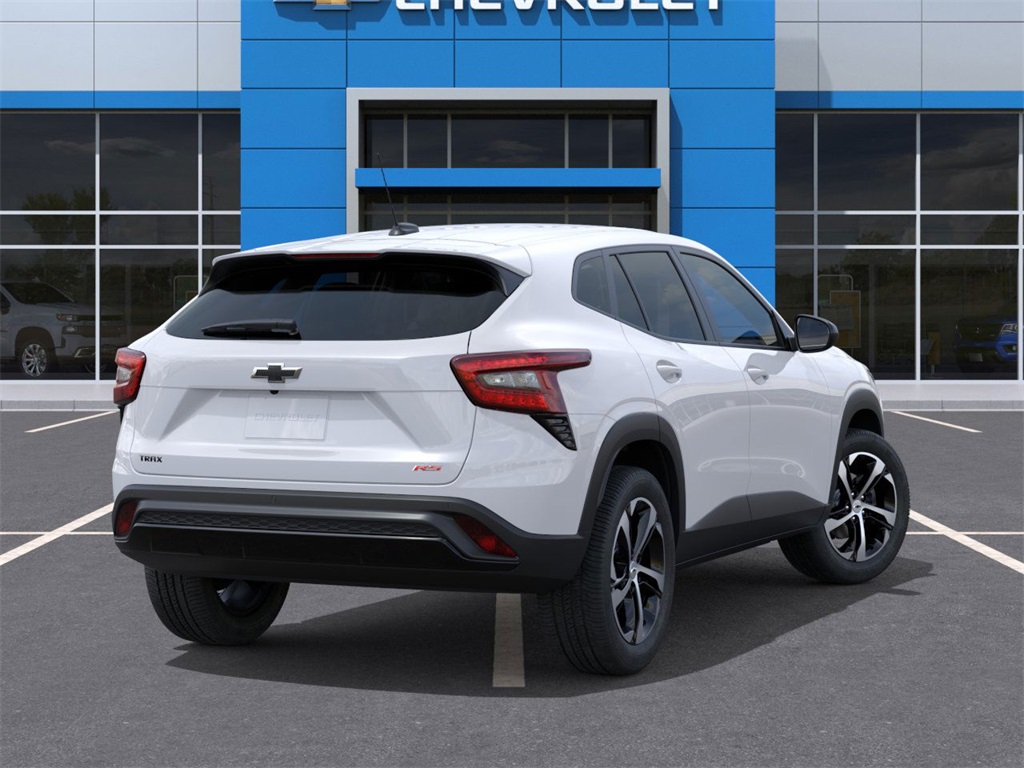 2025 Chevrolet Trax photo 3