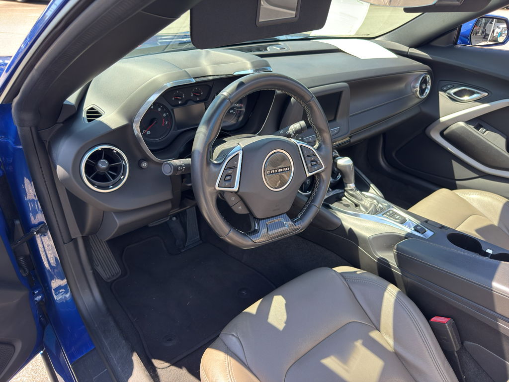 2020 Chevrolet Camaro LT1 photo 12