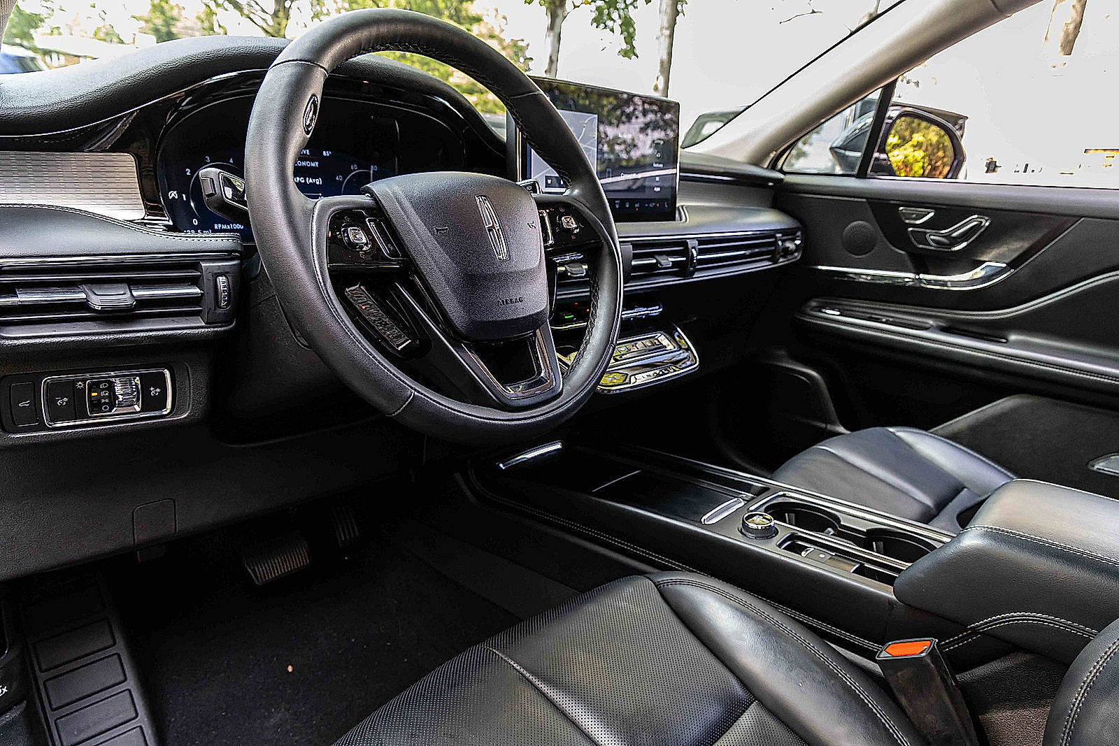 2024 Lincoln Corsair Premiere photo 7
