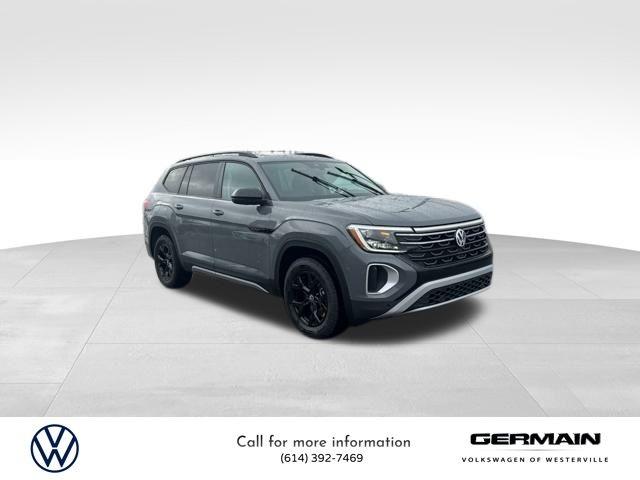 2025 Volkswagen Atlas Peak Edition SE photo 2
