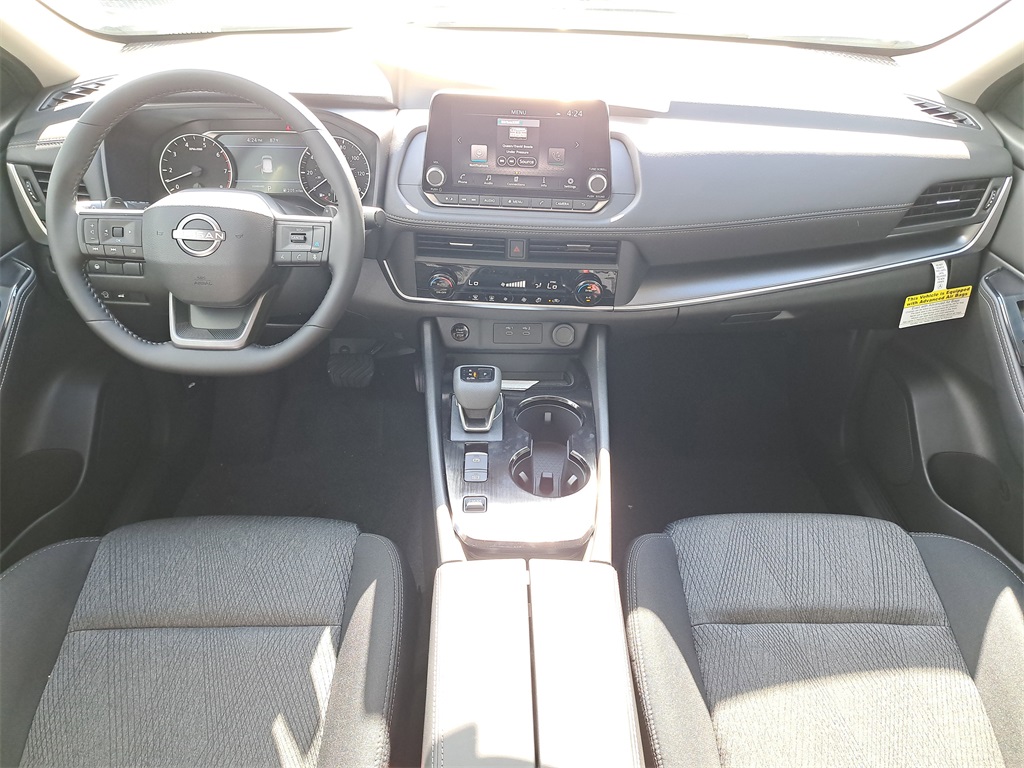 2026 Nissan Rogue SV photo 16