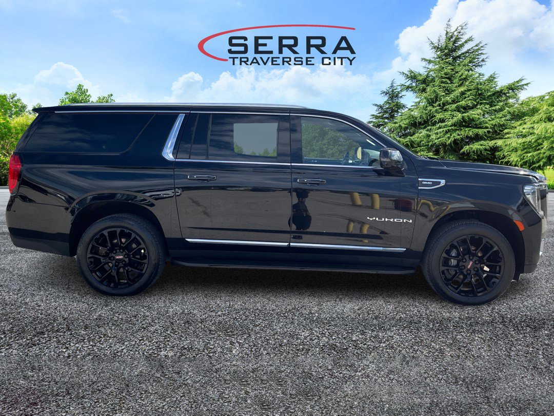 2022 Gmc Yukon XL SLT photo 3