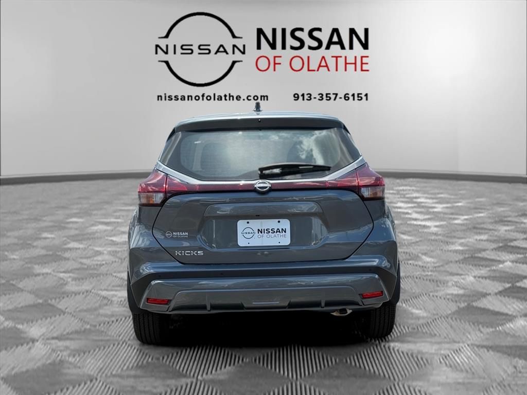 2025 Nissan Kicks Play S photo 20