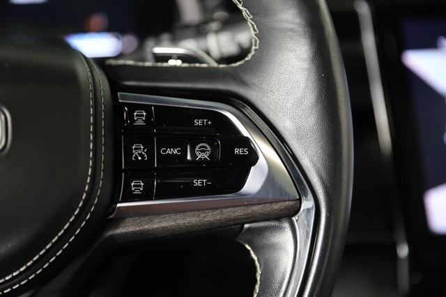 2023 Jeep Grand Cherokee Overland 4xe photo 4