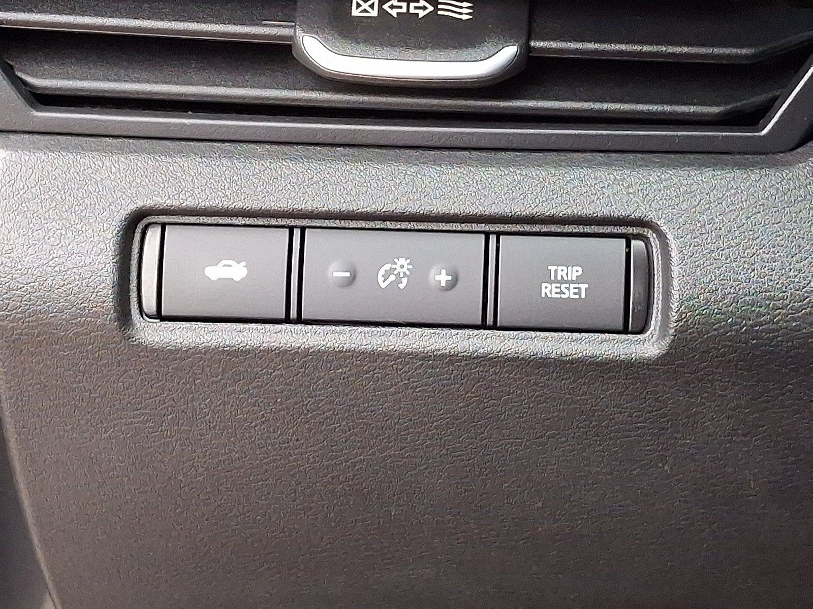 2024 Nissan Altima 2.5 SR photo 23