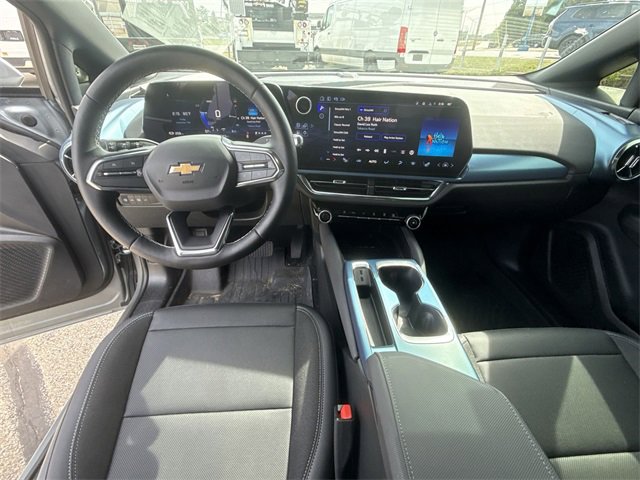 2025 Chevrolet Equinox EV 1LT photo 9