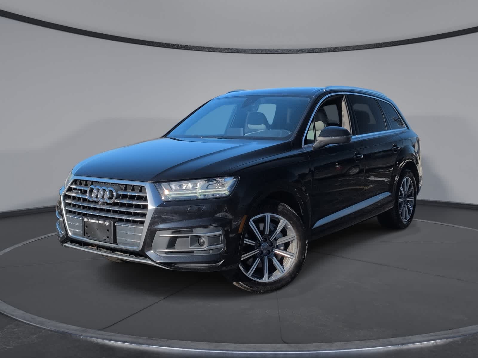 2019 Audi Q7 Premium Plus's photo