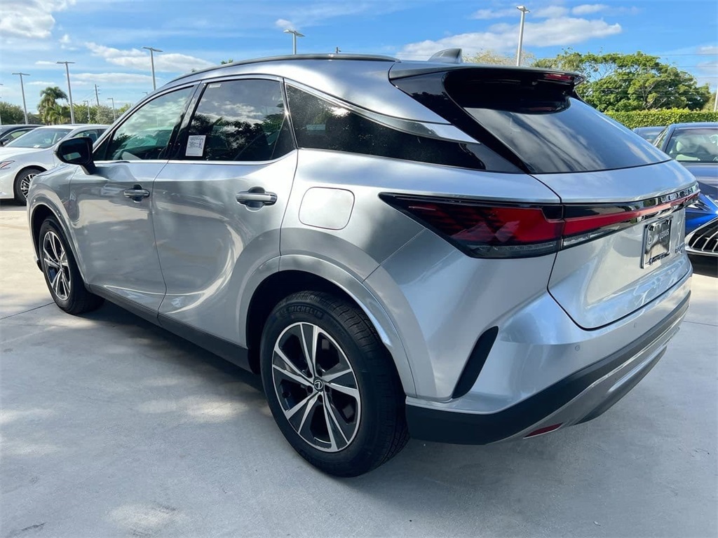 2026 Lexus RX 350h Premium photo 3