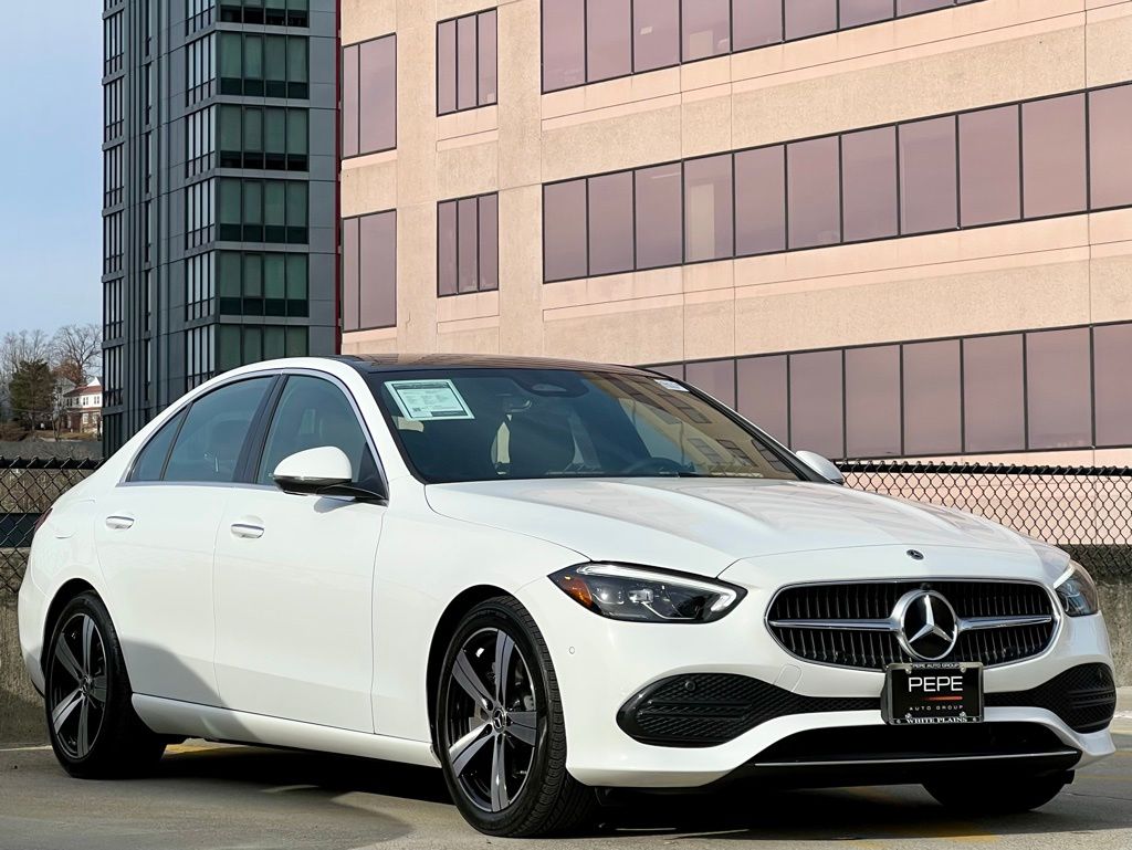2025 Mercedes-Benz C-Class Sedan C 300's photo
