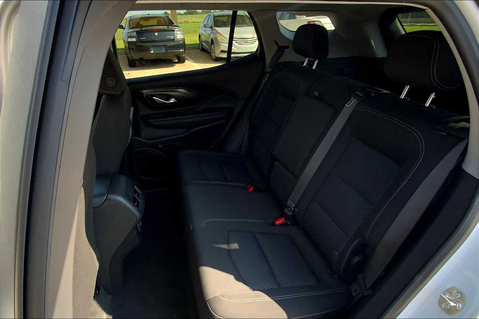 2024 Gmc Terrain SLE photo 19