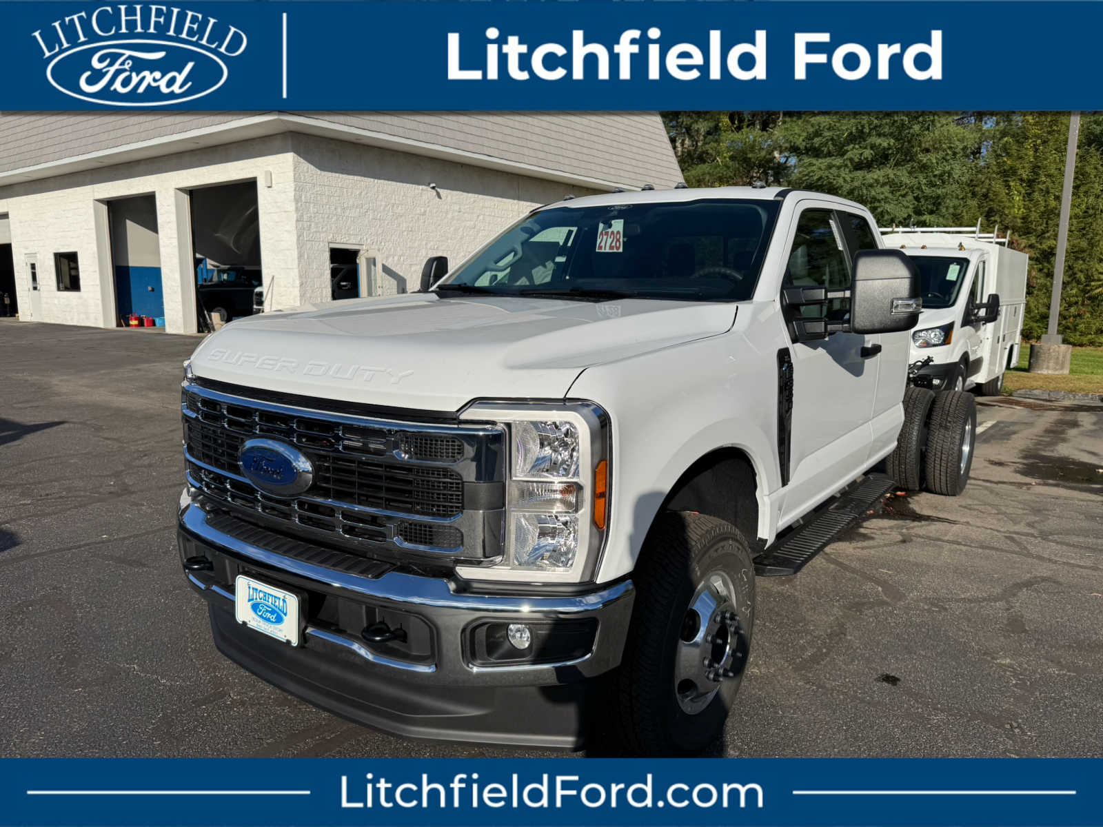 2026 Ford F-350 Super Duty Chassis Cab XL's photo