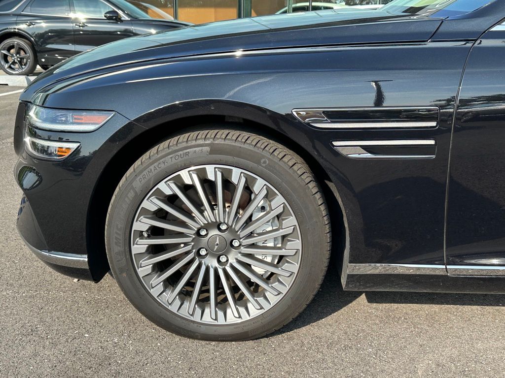 2024 Genesis Electrified G80 Advanced Prestige photo 11