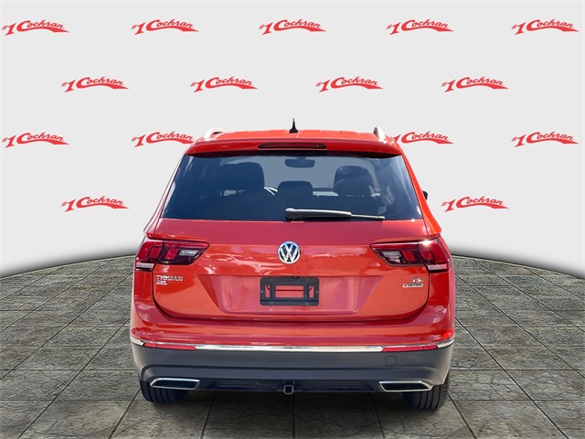 2018 Volkswagen Tiguan SEL photo 4