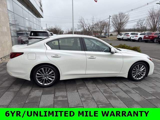2024 Infiniti Q50 LUXE photo 8