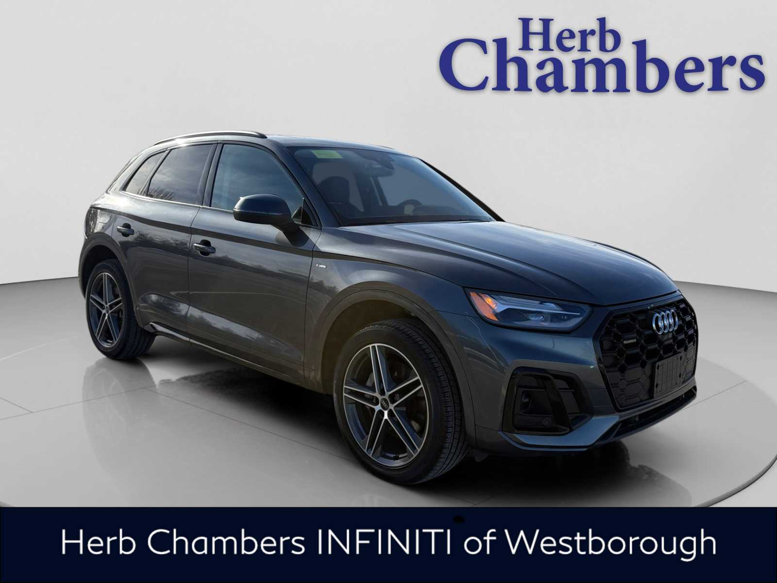 2023 Audi Q5 Premium Plus's photo