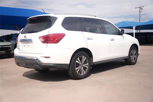 2018 Nissan Pathfinder S photo 3