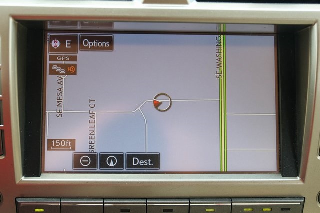 Used 2019 Red Lexus 460 Luxury image 29