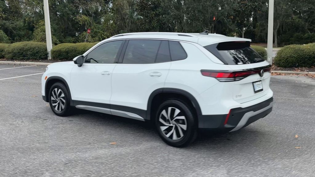 2026 Volkswagen Tiguan S photo 2