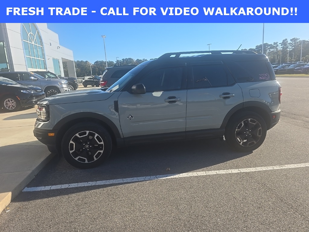 2022 Ford Bronco Sport Outer Banks photo 2