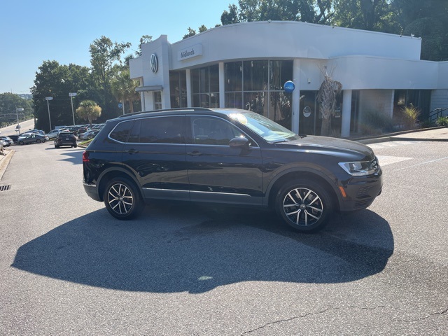 2021 Volkswagen Tiguan R-Line Black SEL photo 2